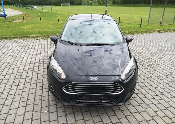 Ford Fiesta cena 27700 przebieg: 132827, rok produkcji 2013 z Frampol małe 254